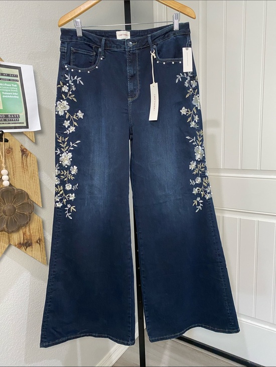 Anthropologie Denim - Driftwood Anthropologie Embroidered Wide-Leg Dark Blue Women’s Jeans W33” L32.5”